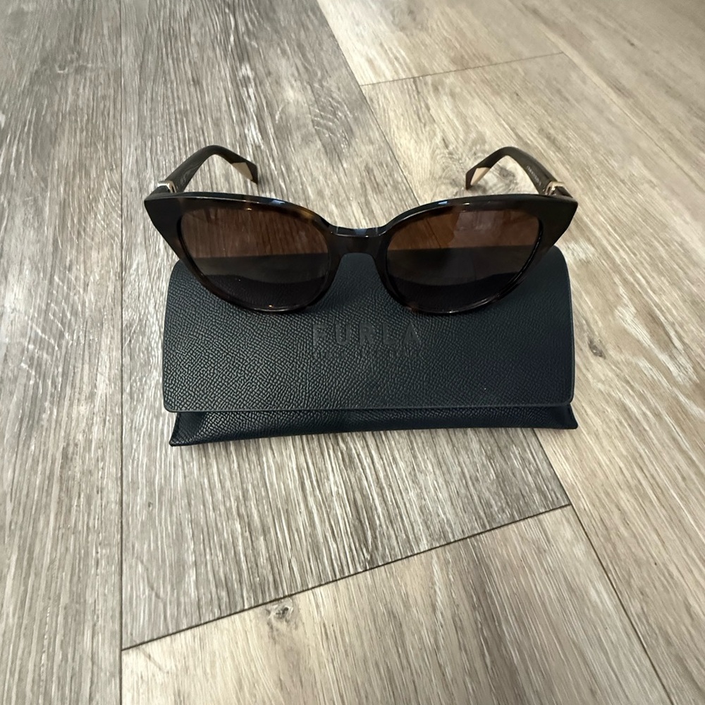 Furla Black and Brown Sunglasses Timeless Design